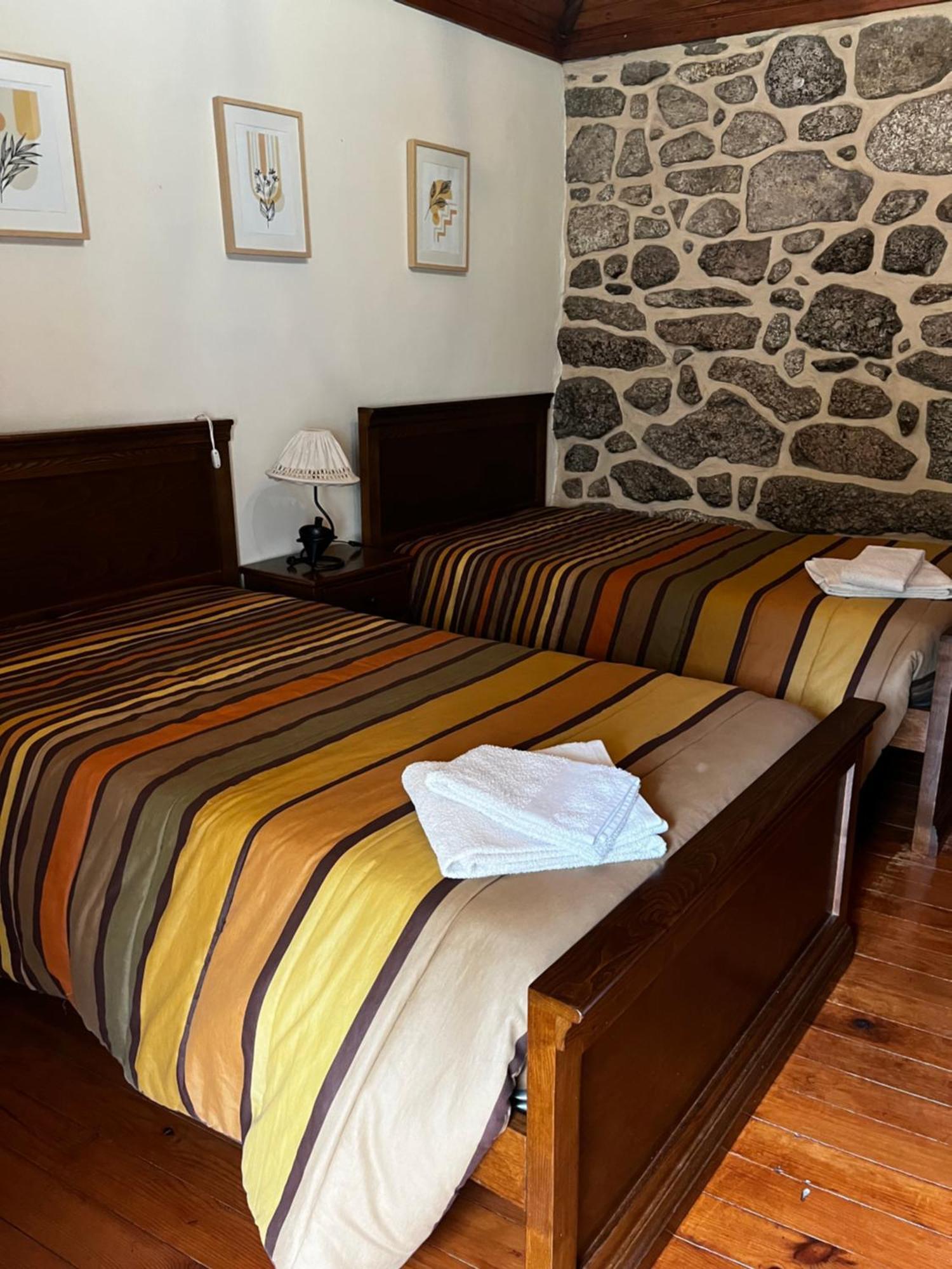 Casa Padre Alexandre Guest House Covide Екстериор снимка